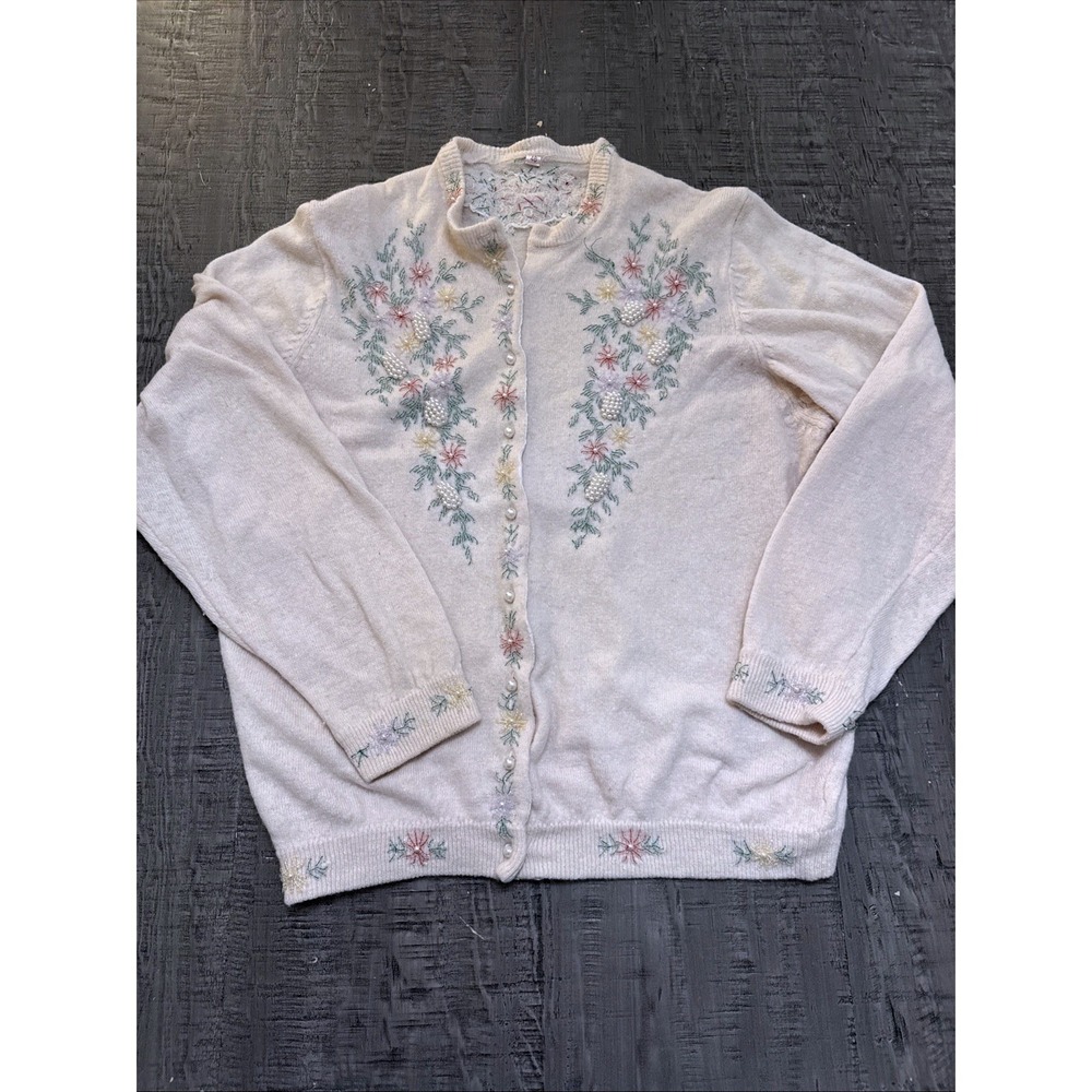 Vintage Hand Beaded Cardigan Sweater Size Small Medium 46 Floral Classic Knit‎ - Picture 13 of 16